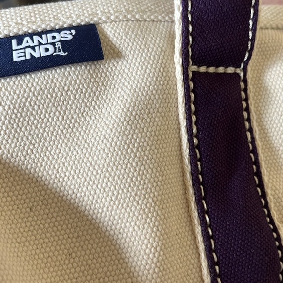 Lands’End Blackberry Medium Zip-Top canvas Tote - Picture 4 of 6